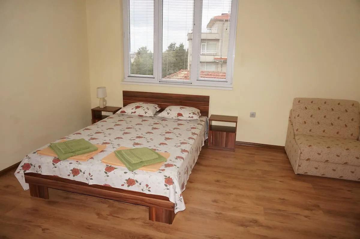 Room 4 - Guest House Smile