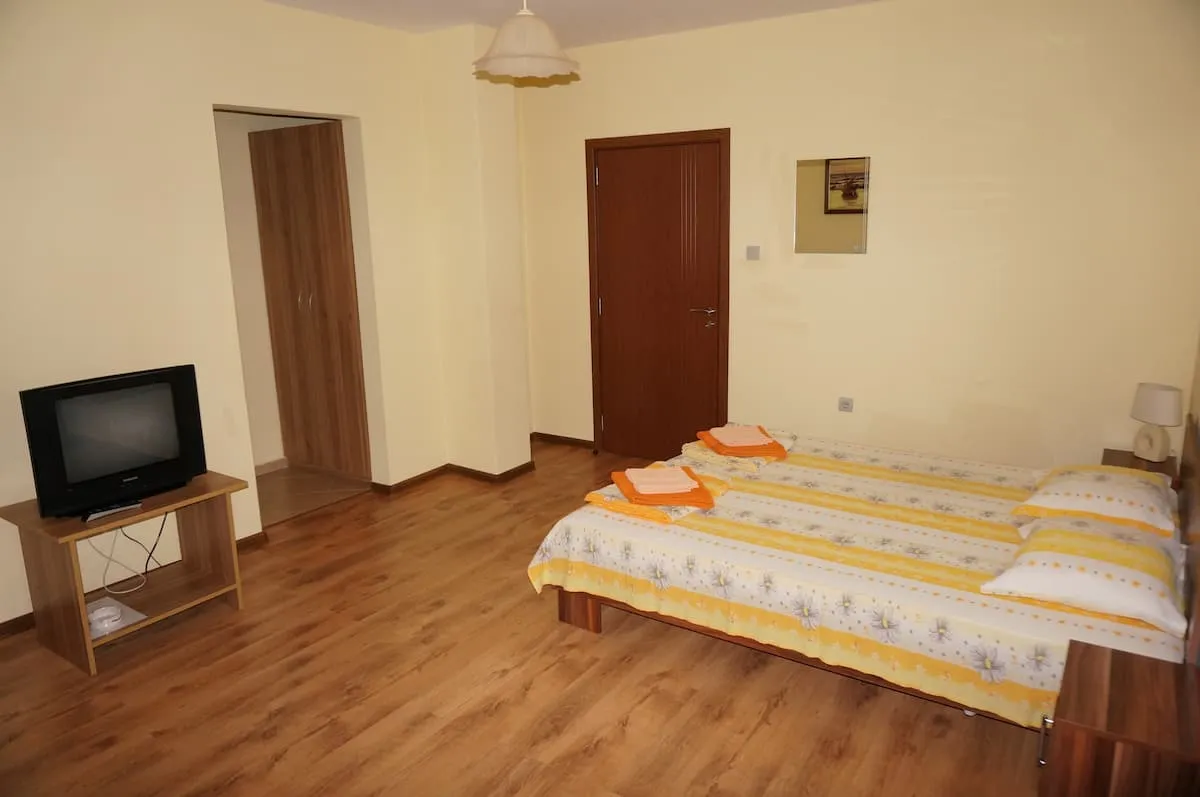 Room 6 - Guest House Smile