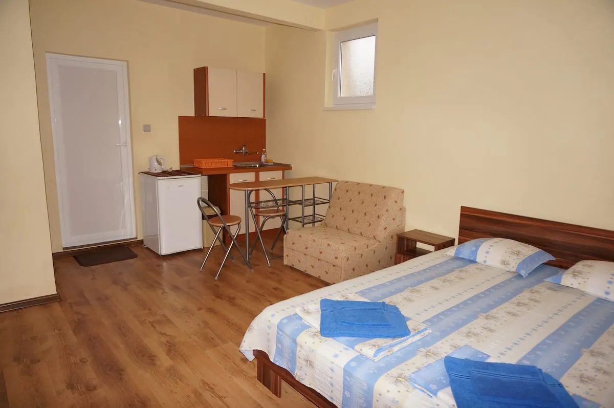 Room 5 - Guest House Smile